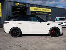 Land Rover Range Rover Sport 3.0 D300 MHEV Dynamic SE Euro 6 Diesel Automatic 4WD SUV