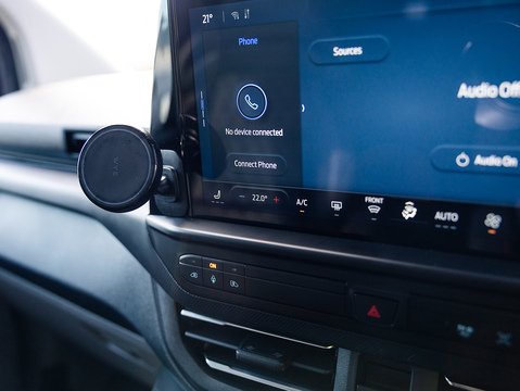 2.5 320 Duratec 11.8kWh Limited Crew Van Double Cab 5dr Petrol Plug-in Hybrid Auto L1 H1 Euro 6 (232 ps)