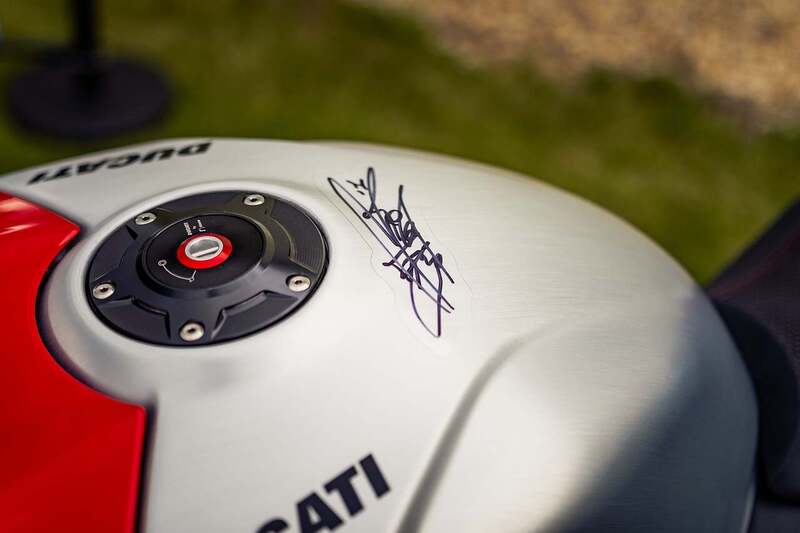 Ducati Panigale V4 SP 2 916 30th Anniversary - N4