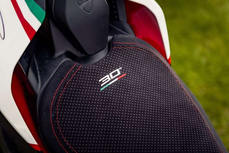 Ducati Panigale V4 SP 2 916 30th Anniversary - N4