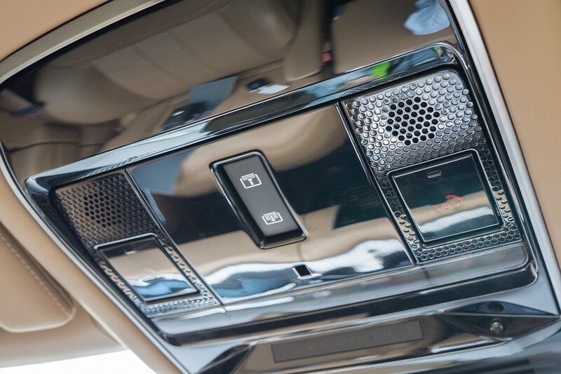 Land Rover Range Rover P530 V8 Autobiography - U1360