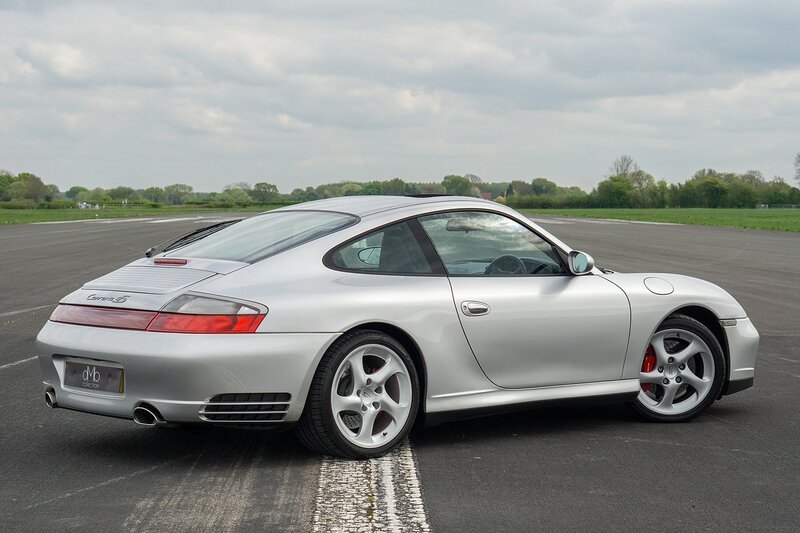 Porsche 911 996 Carrera 4S - U1391