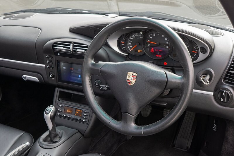 Porsche 911 996 Carrera 4S - U1391