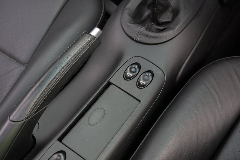 Porsche 911 996 Carrera 4S - U1391