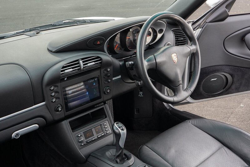 Porsche 911 996 Carrera 4S - U1391