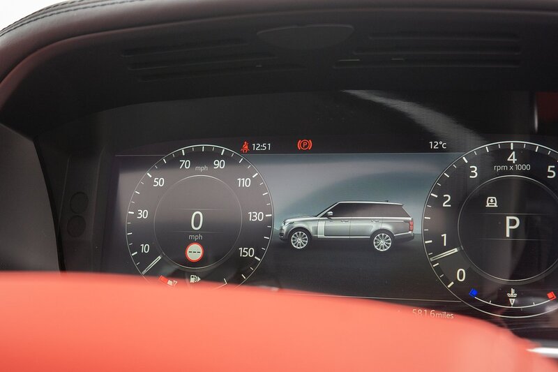 Land Rover Range Rover P400 MHEV Autobiography - U1397