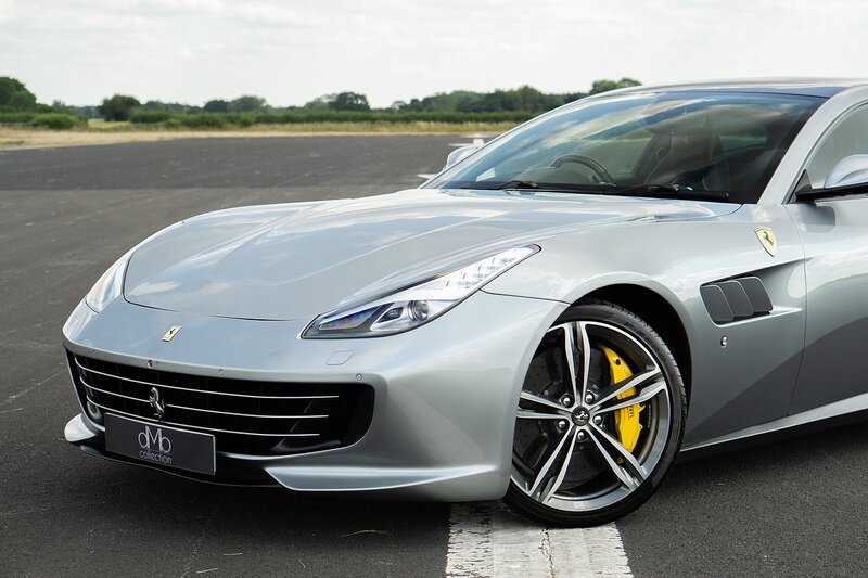 Ferrari GTC4Lusso V12 - U1439