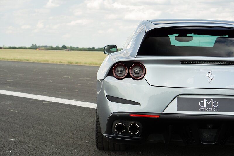 Ferrari GTC4Lusso V12 - U1439