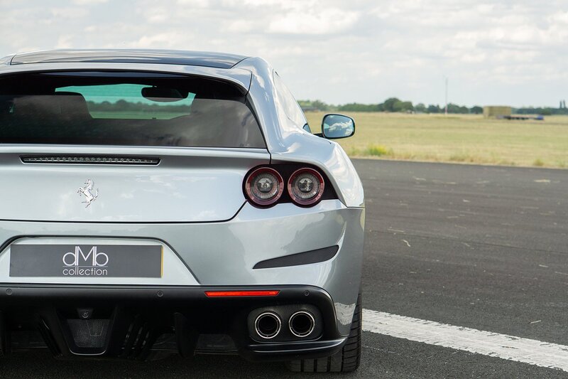 Ferrari GTC4Lusso V12 - U1439