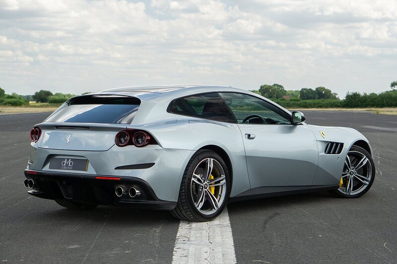 Ferrari GTC4Lusso V12 - U1439