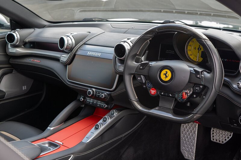 Ferrari GTC4Lusso V12 - U1439