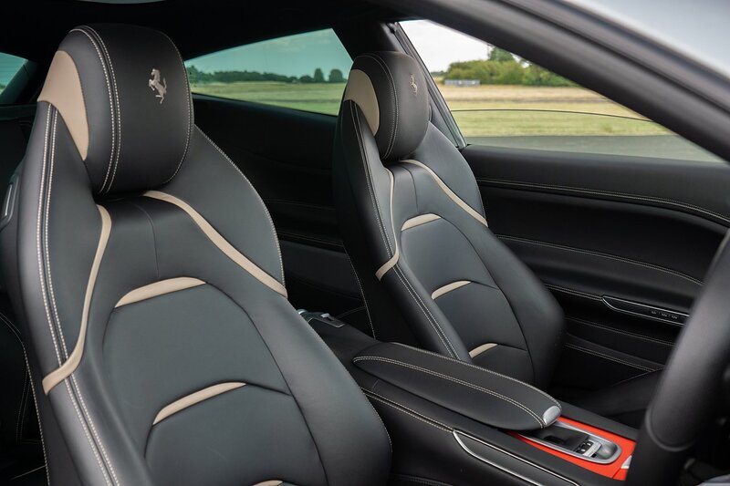 Ferrari GTC4Lusso V12 - U1439