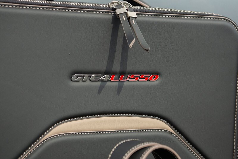 Ferrari GTC4Lusso V12 - U1439