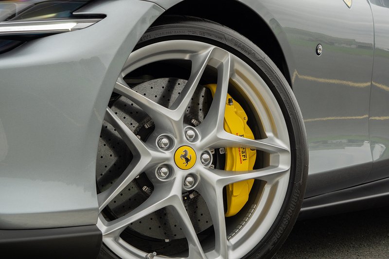 Ferrari Roma T V8 - U1463