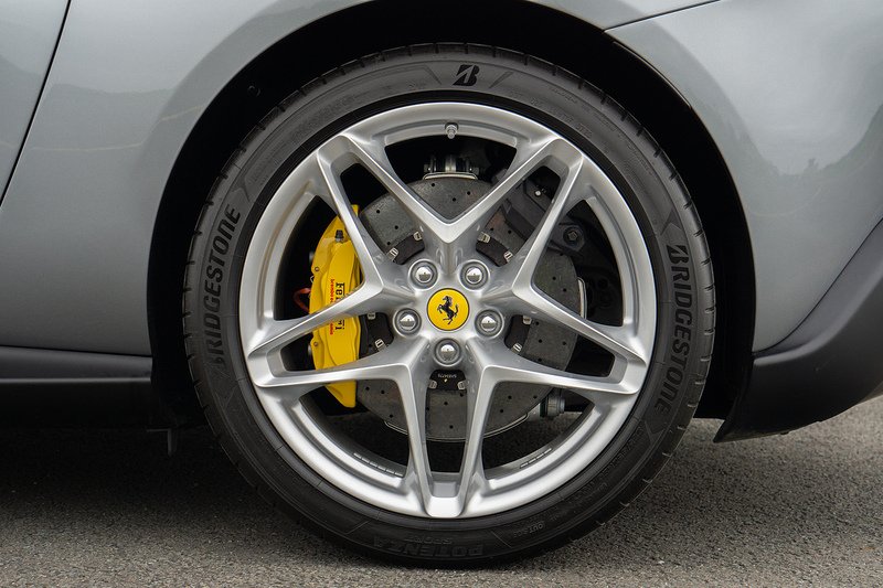 Ferrari Roma T V8 - U1463