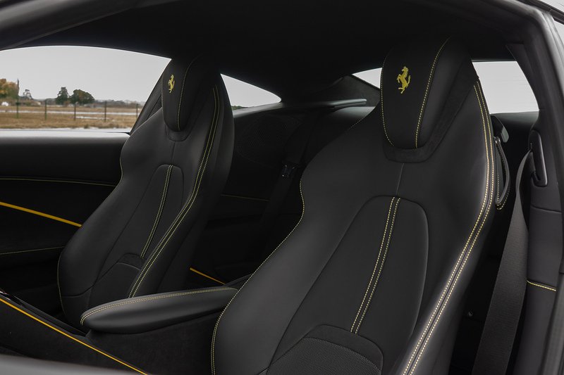 Ferrari Roma T V8 - U1463