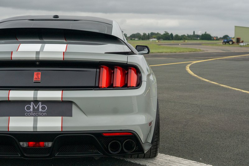 Ford Mustang Shelby GT 350R - U1469