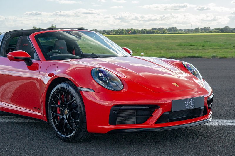 Porsche 911 T 992 4 GTS - U1479