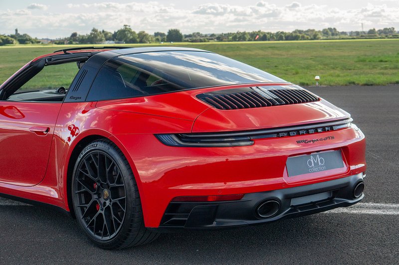 Porsche 911 T 992 4 GTS - U1479