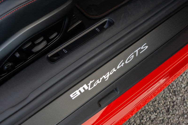 Porsche 911 T 992 4 GTS - U1479