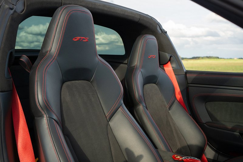 Porsche 911 T 992 4 GTS - U1479