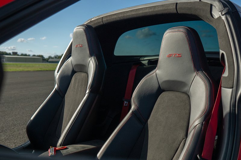 Porsche 911 T 992 4 GTS - U1479