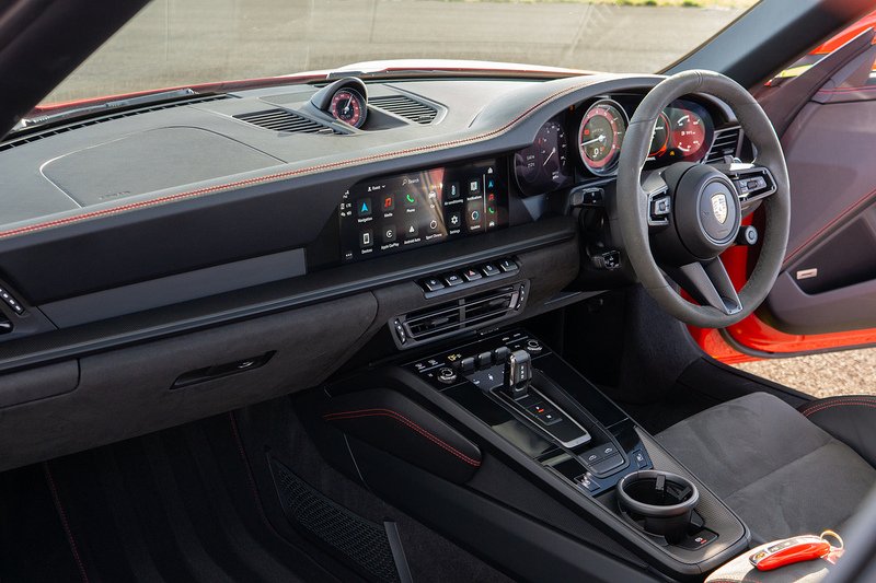 Porsche 911 T 992 4 GTS - U1479