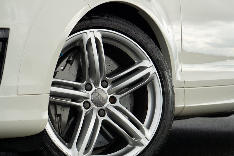 Audi Q7 TDI V12 - U1482