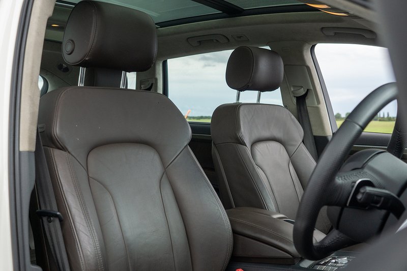 Audi Q7 TDI V12 - U1482