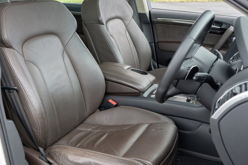 Audi Q7 TDI V12 - U1482