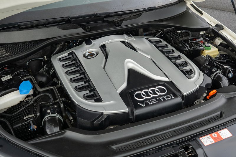 Audi Q7 TDI V12 - U1482