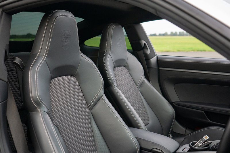 Porsche 911 T 992 Carrera S - U1499