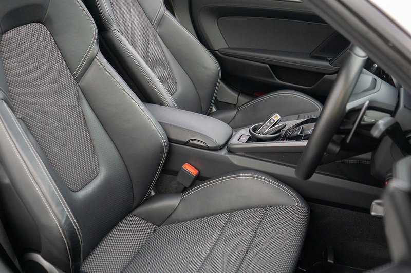 Porsche 911 T 992 Carrera S - U1499