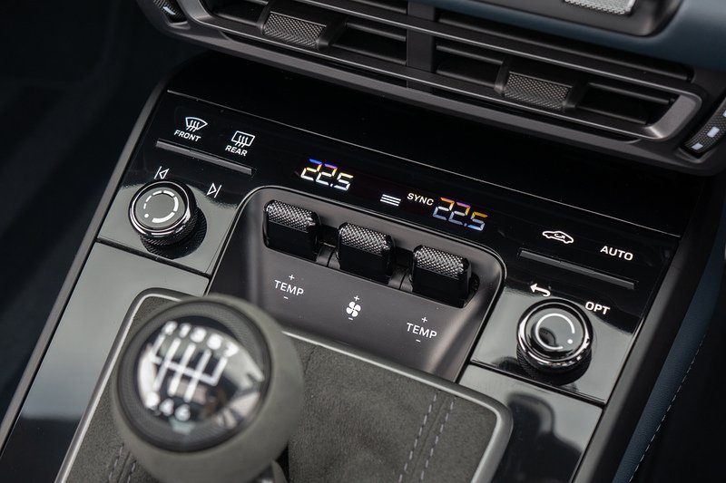 Porsche 911 T 992 Carrera GTS - U1504