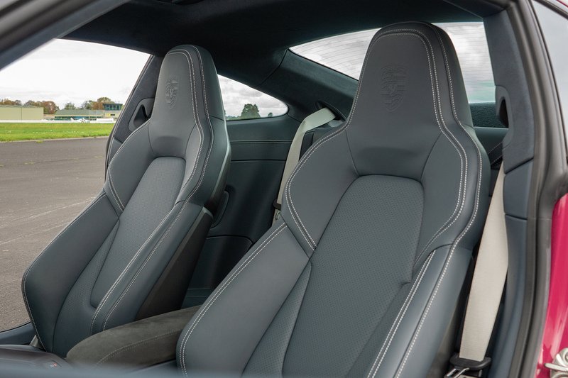 Porsche 911 T 992 Carrera GTS - U1504