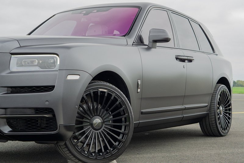 Rolls-Royce Cullinan V12 Black Badge - U1506