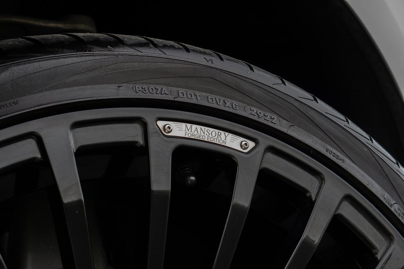 Rolls-Royce Cullinan V12 Black Badge - U1506