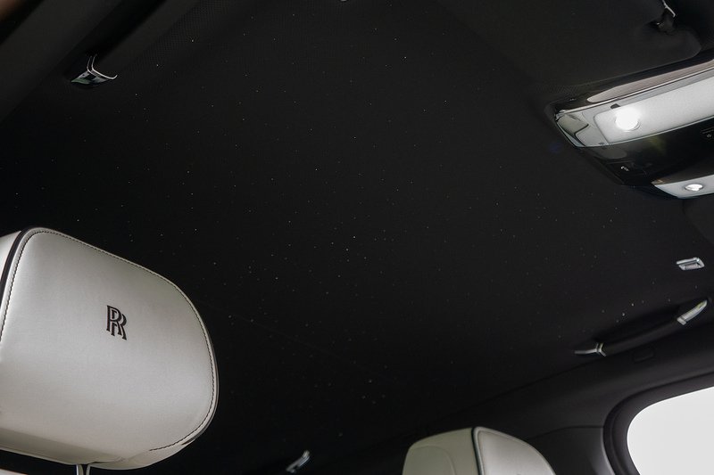 Rolls-Royce Cullinan V12 Black Badge - U1506