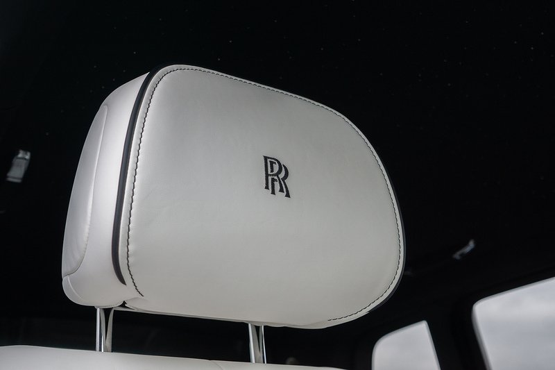 Rolls-Royce Cullinan V12 Black Badge - U1506