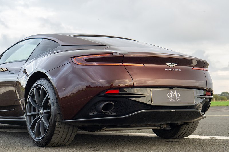 Aston Martin DB11 V12 BiTurbo AMR - U1511
