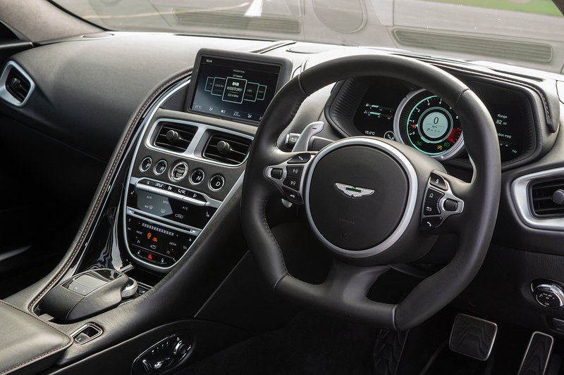 Aston Martin DB11 V12 BiTurbo AMR - U1511