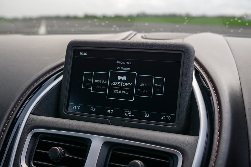 Aston Martin DB11 V12 BiTurbo AMR - U1511