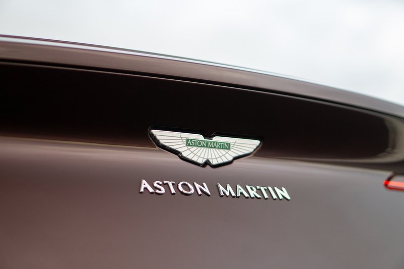 Aston Martin DB11 V12 BiTurbo AMR - U1511