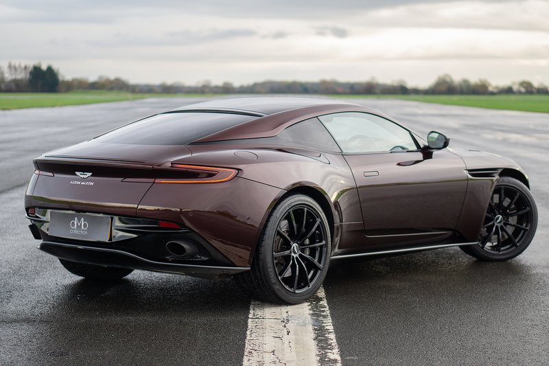Aston Martin DB11 V12 BiTurbo AMR - U1511