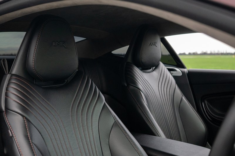 Aston Martin DB11 V12 BiTurbo AMR - U1511