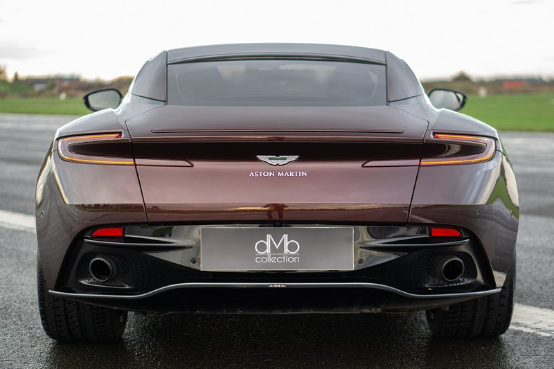 Aston Martin DB11 V12 BiTurbo AMR - U1511