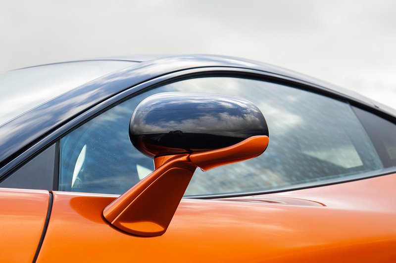 McLaren GT T V8 - U1514