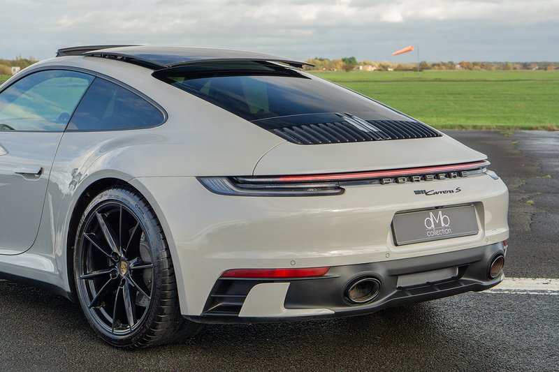 Porsche 911 T 992 Carrera S - U1517