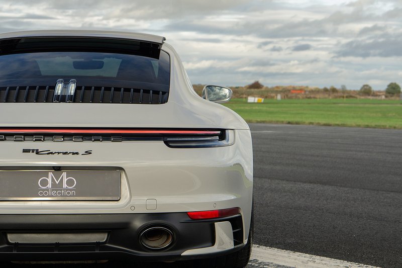 Porsche 911 T 992 Carrera S - U1517