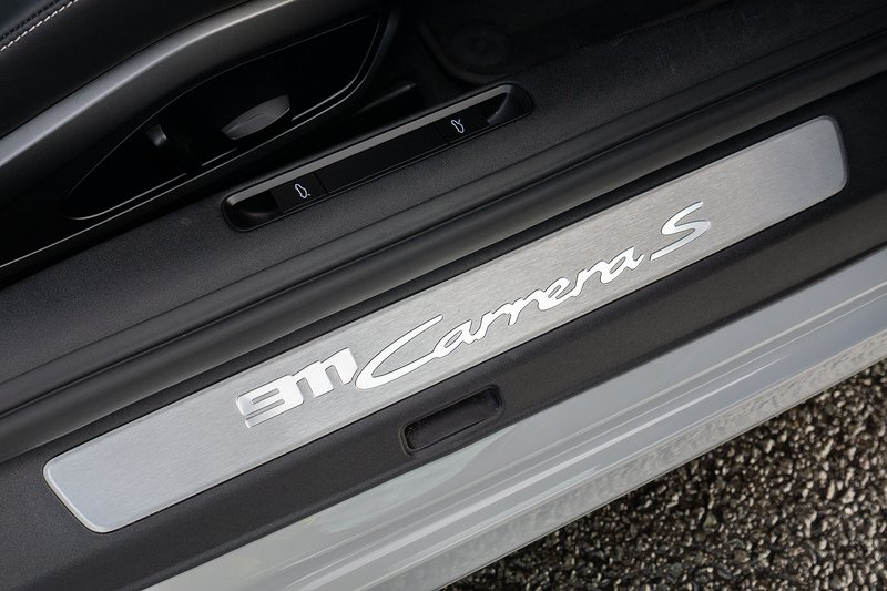 Porsche 911 T 992 Carrera S - U1517